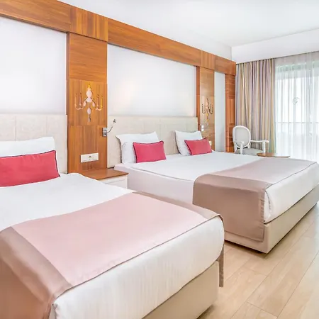 Port Nature Luxury Hotel